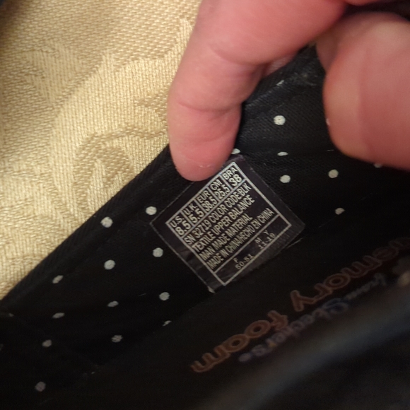 Women's 8.5 Skechers Bobs memory foam shoes - Picture 5 of 6